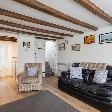 Holiday home Quaint In The Heart Of North Yorkshire Village - Pet Friendly Free Stillington