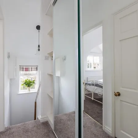 Quaint In The Heart Of North Yorkshire Village - Pet Friendly Free * Stillington
