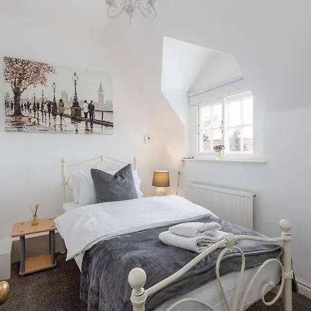 Quaint In The Heart Of North Yorkshire Village - Pet Friendly Free