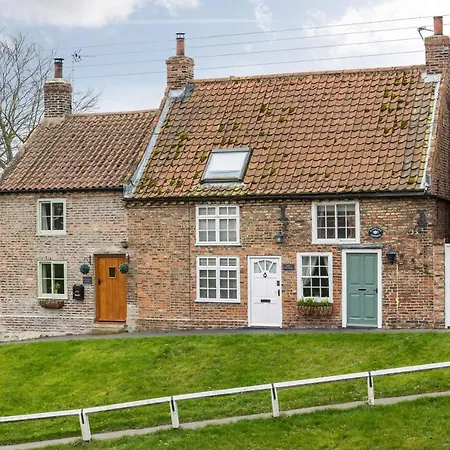 Casa vacanze Quaint In The Heart Of North Yorkshire Village - Pet Friendly Free *